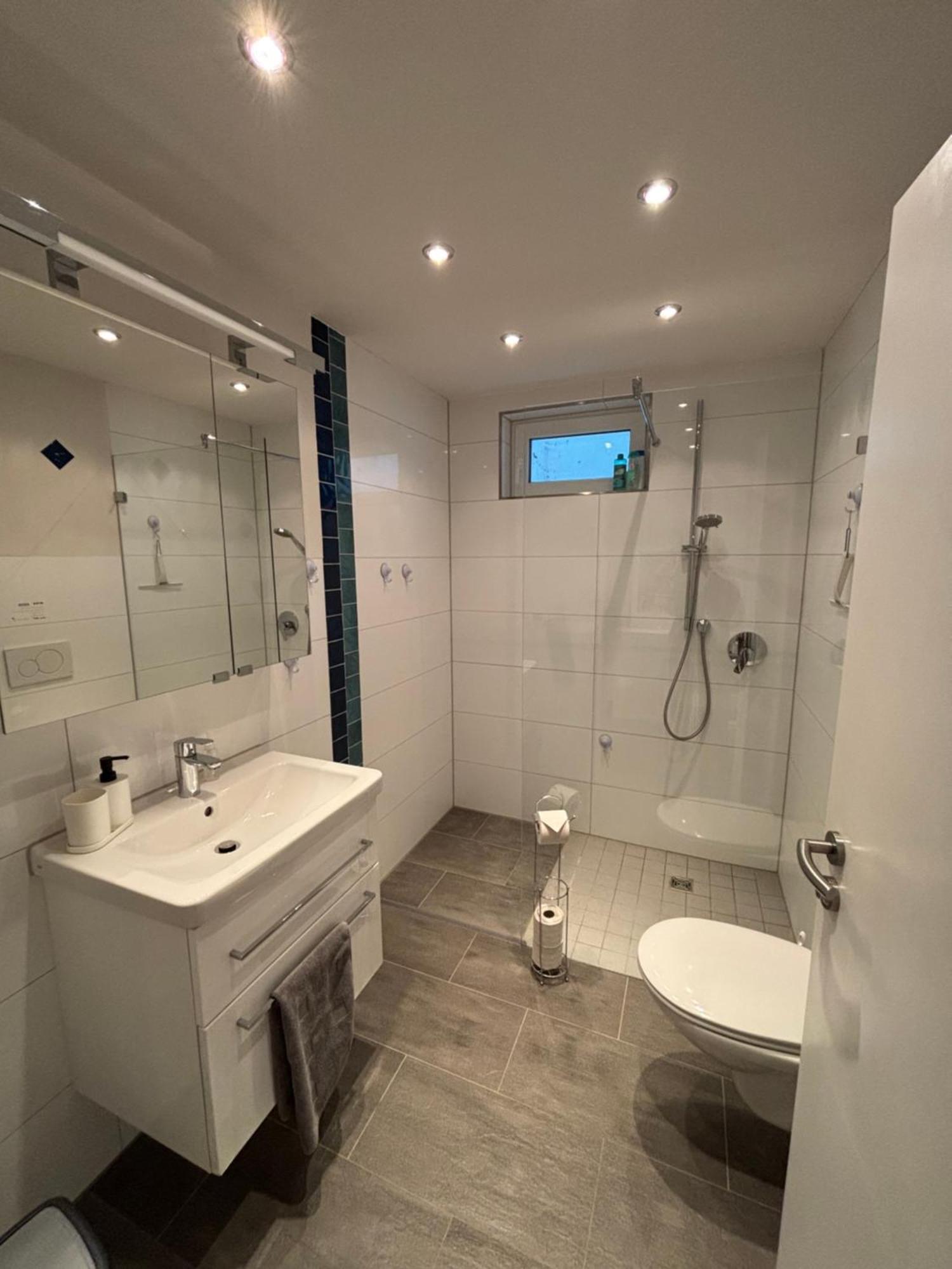 Charmante Ferienwohnung Fuer 2-3 Gaeste Wuerzburg Höchberg Buitenkant foto